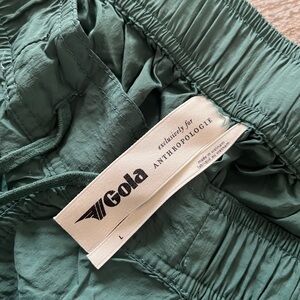 GOLA green cargo parachute pants, size L.